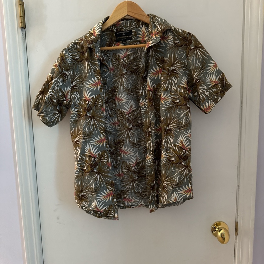 Banana Republic Leaf Print Linen Shirt